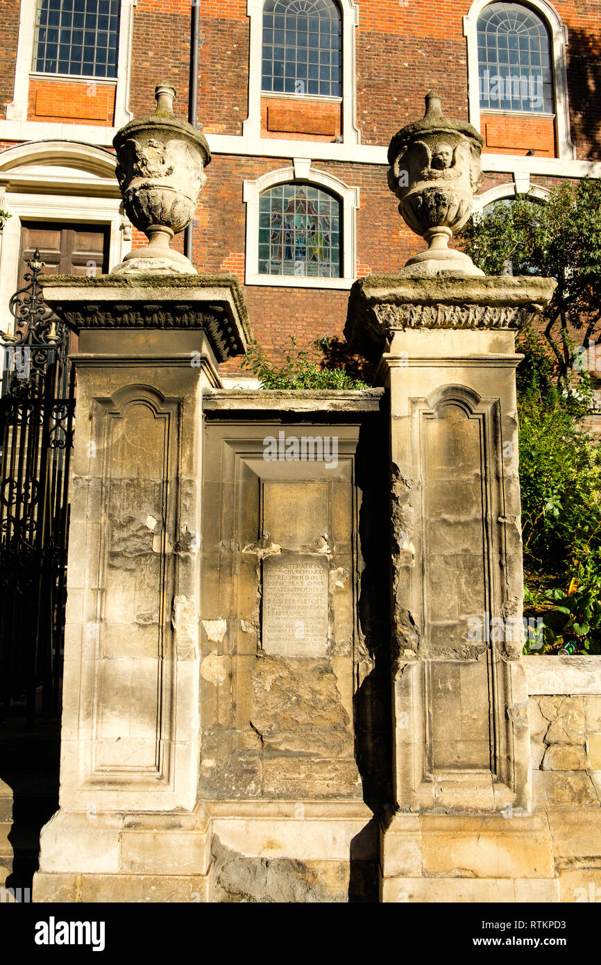 St Andrew durch den Schrank Kirche, Queen Victoria Street, Blackfriars, London Stockfoto