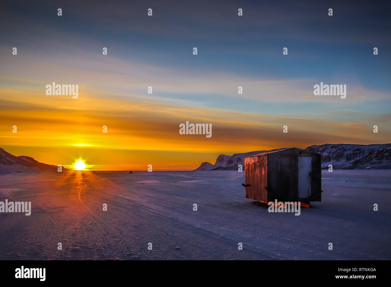 Eisfischen shack sitzen die Cumberland Sound Stockfoto