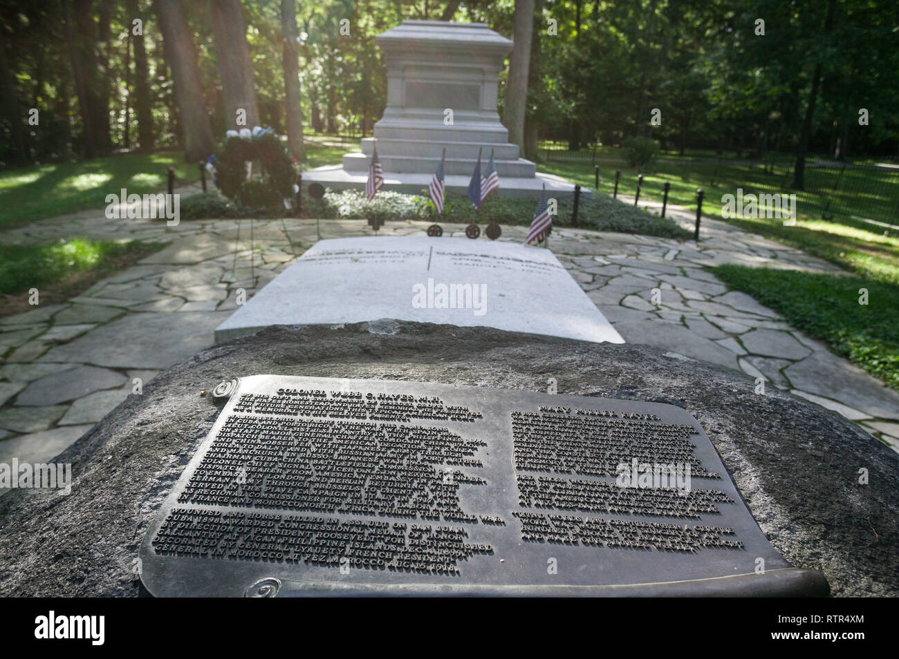 Das Grab von Rutherford B. Hayes und Lucy Hayes auf Spiegel Grove in  Fremont, Ohio Stockfotografie - Alamy