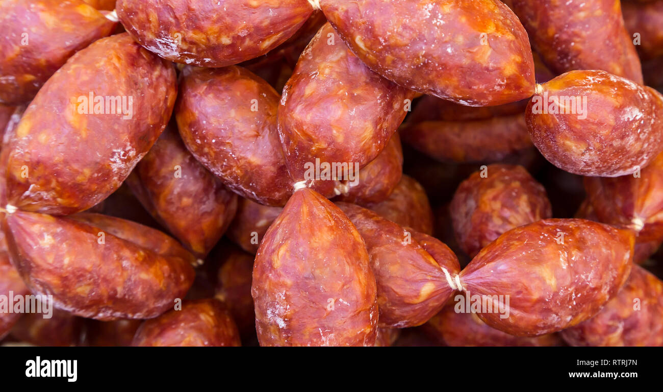 Gourmet italienische Salami Sticks mit Wurst Schimmel. Die Salami