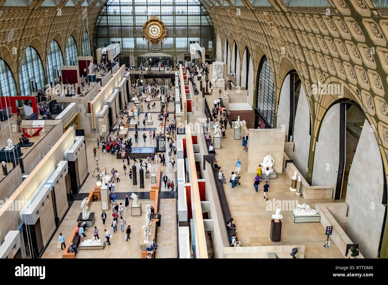 Musée d'Orsay , das Museumsgebäude war ursprünglich ein Bahnhof, Gare d'Orsay, und beherbergt heute eine Weltklasse-Sammlung von Kunst in Paris, Frankreich Stockfoto