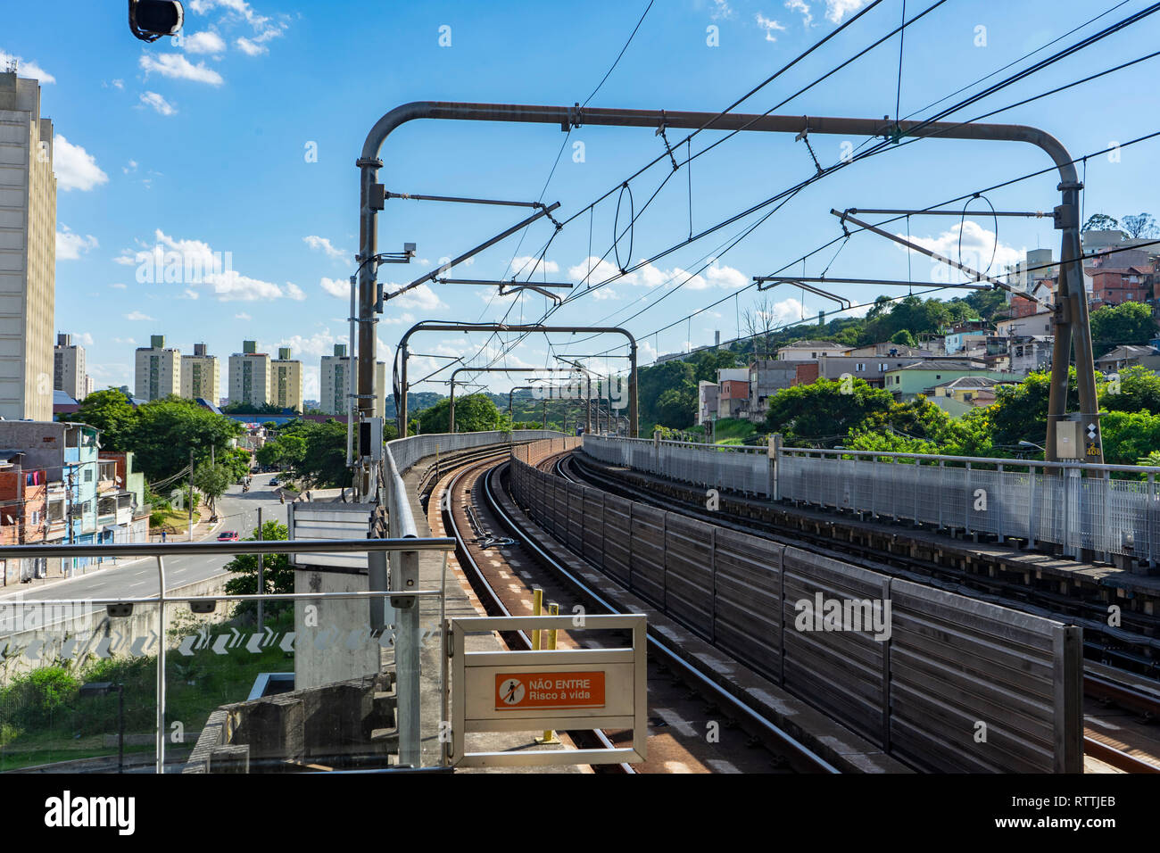 Bilder von der aussenanlage U-Bahn / U-Bahn station Capao Redondo in Sao Paulo, Brasilien Stockfoto