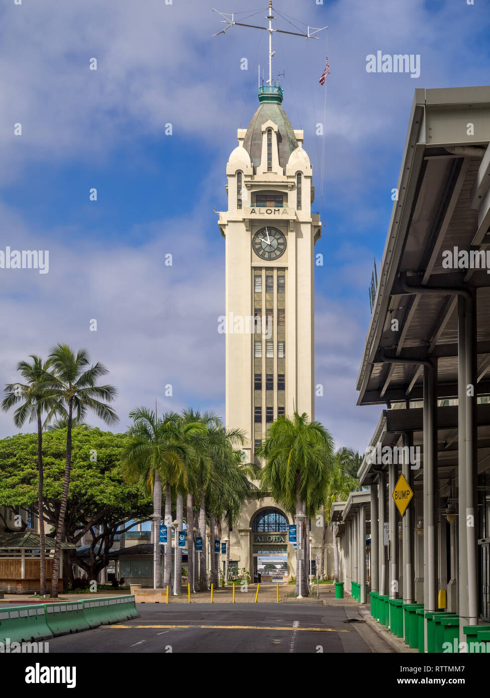 Ansicht der neuen Aloha Tower Marktplatz Am 6. August 2016 in Honolulu, Hawaii. Neu renovierte Aloha Tower Marketplace ist das Tor zum Honolulu Har Stockfoto