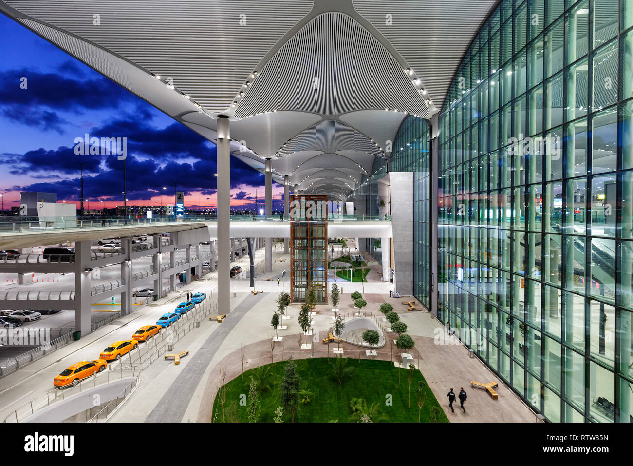 Istanbul, Türkei - 14. Februar 2019: Terminal Der neue Flughafen Istanbul (IST/ISL) in der Türkei. Stockfoto