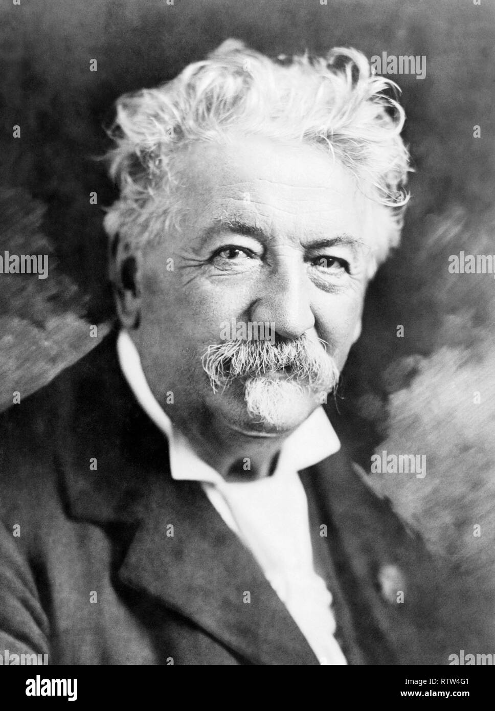 Antoine Lumière Vater der Brüder Lumiere Erfinder des Kinematographen ca. 1904 Bild mit digitalen Restaurierung und Retusche aktualisiert Techniken Stockfoto
