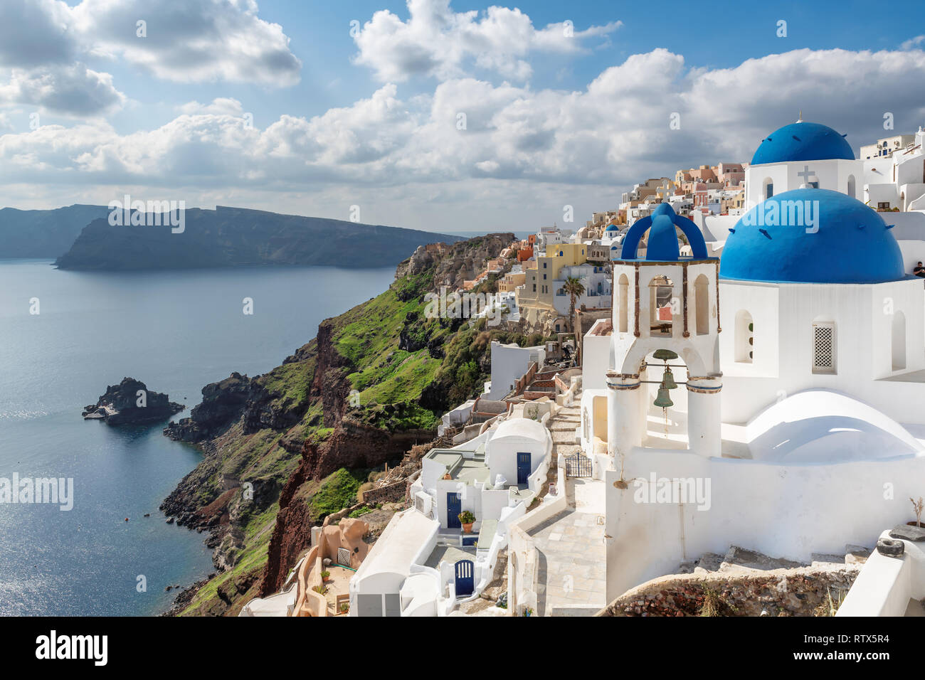 Blaue und weiße Insel Santorini, Griechenland. Stockfoto