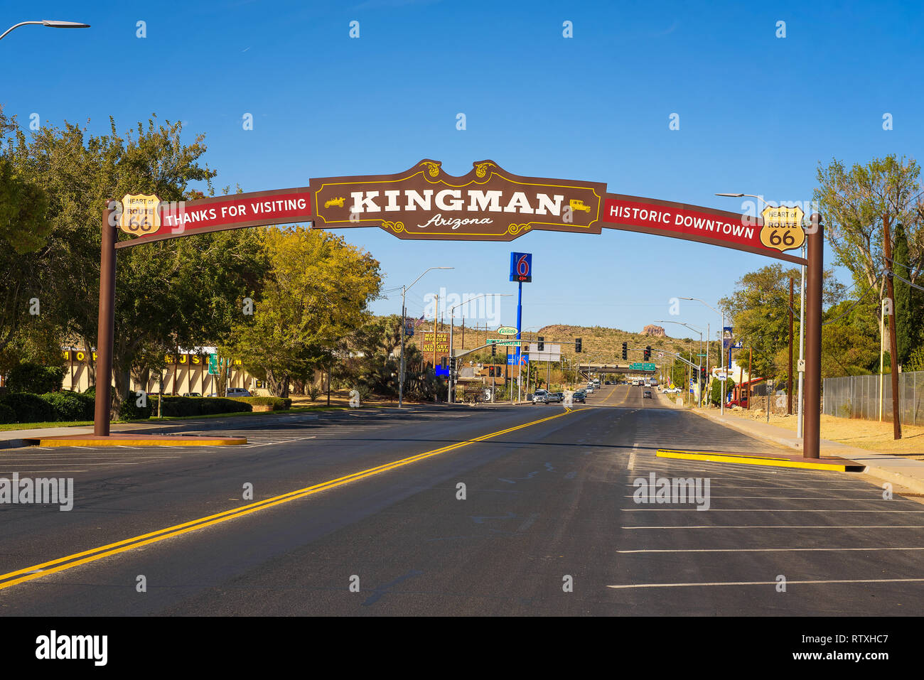 Vielen Dank für Ihren Besuch Kingman downtown Straßenschild an der historischen Route 66 entfernt Stockfoto