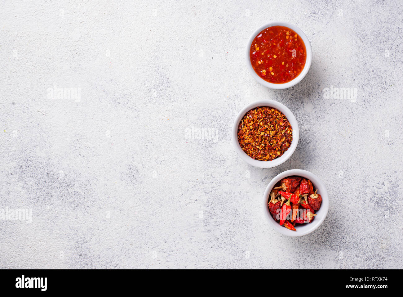 Chili Sauce mit getrockneten Paprika Stockfoto