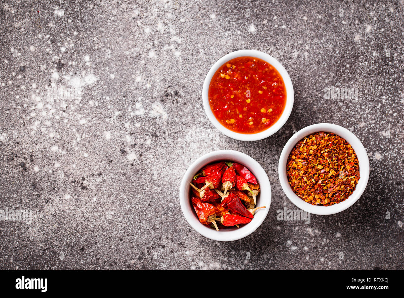 Chili Sauce mit getrockneten Paprika Stockfoto