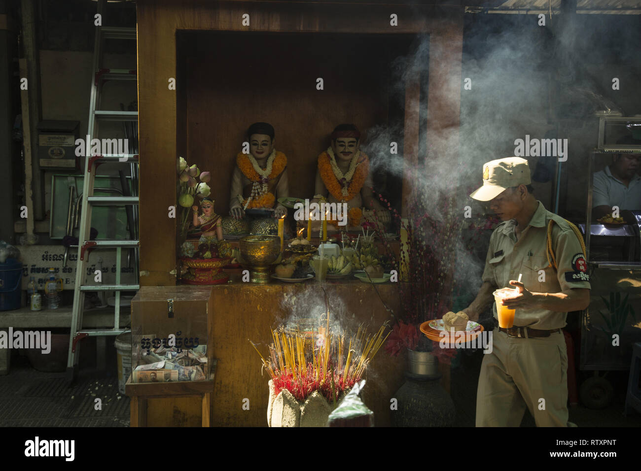 Buddhistische Ritual in Phnom Penh, Kambodscha Stockfoto