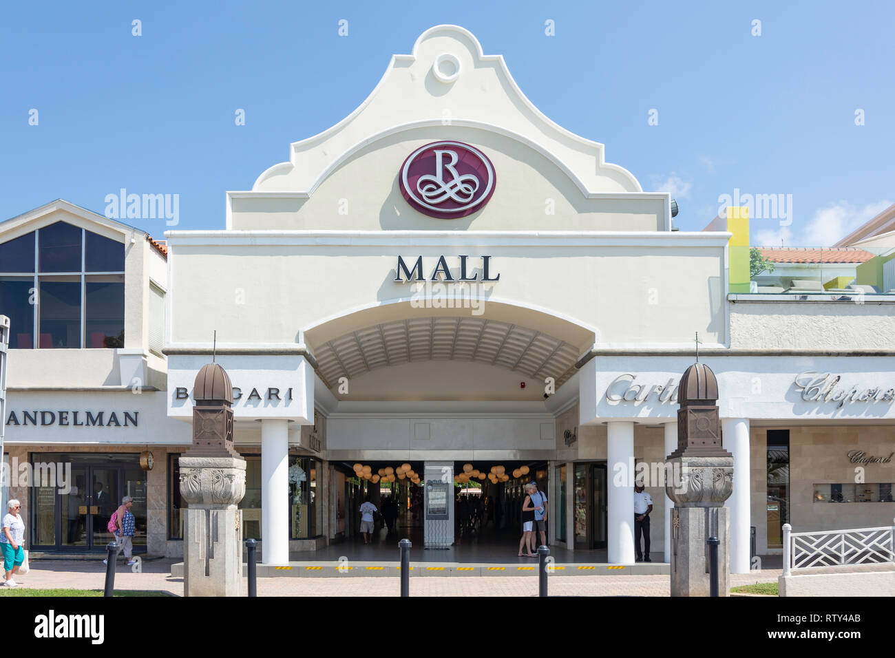 Eingang zum Renaissance Shopping Mall, Lloyd G. Smith Boulevard, Oranjestad, Aruba, ABC-Inseln, Leeward Antillen, Karibik Stockfoto