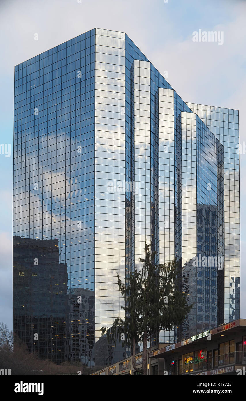 Wolkenkratzer im Stadtzentrum von Bellevue, WA, USA Stockfoto