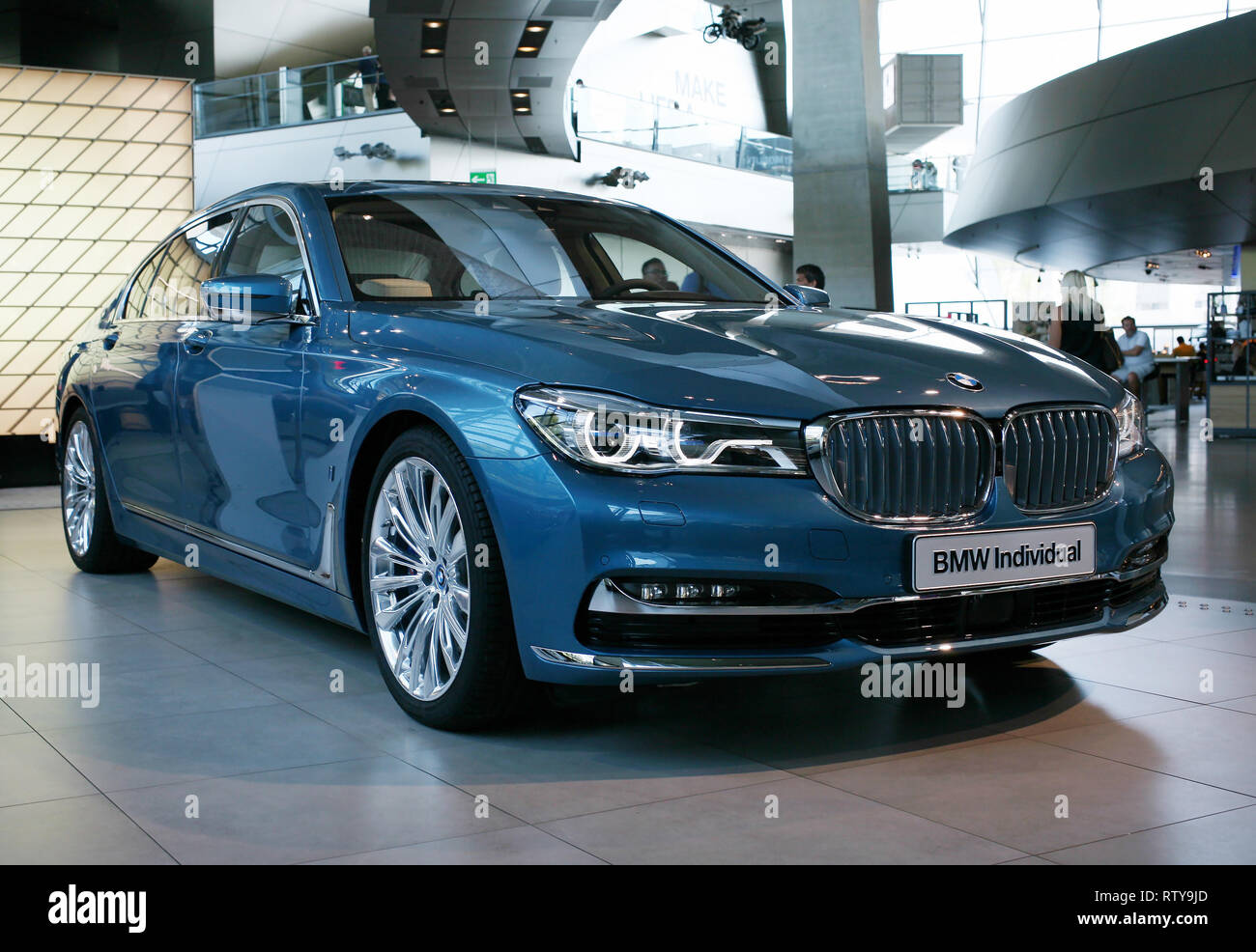 Das BMW-Museum in München Bayern Deutschland Stockfoto