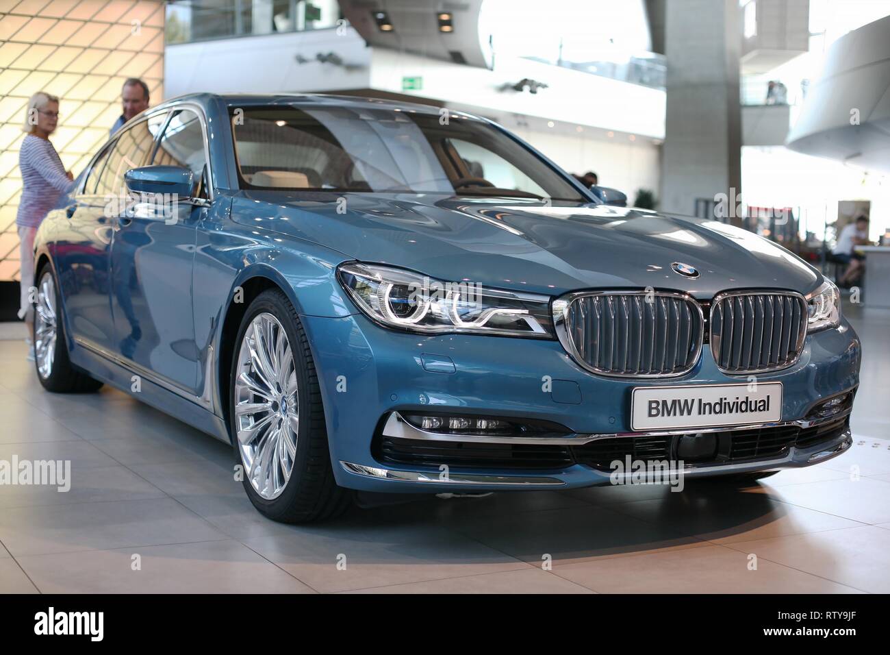 Das BMW-Museum in München Bayern Deutschland Stockfoto