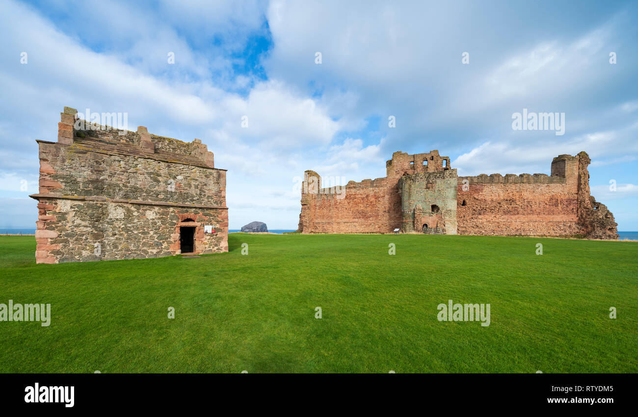 Tantallon Castle in East Lothian, Schottland, Großbritannien Stockfoto
