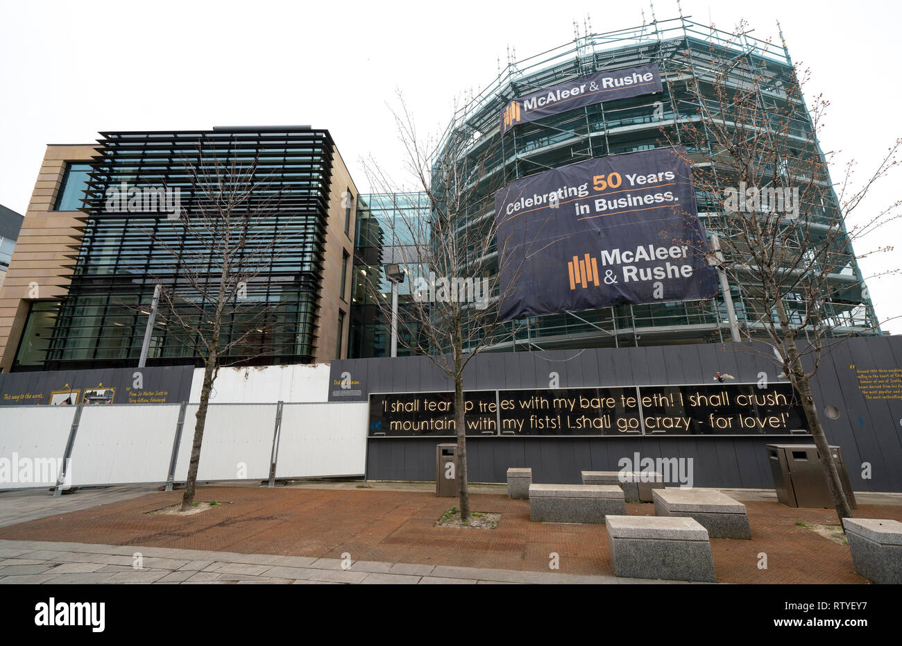 Ansicht der neuen Waverley gemischten Wohn- und Gewerbeimmobilien Entwicklung im Bau in der Altstadt von Edinburgh, Schottland, Großbritannien Stockfoto