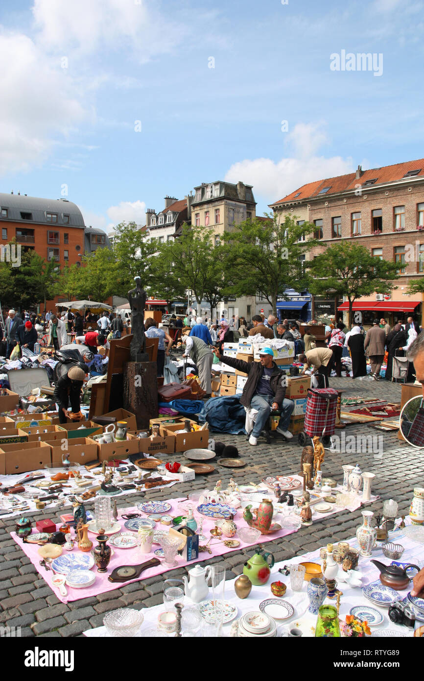 Brüssel - 2. SEPTEMBER: Täglich Flohmarkt auf der Place du Jeu de Balle am 2. September 2009 in Brüssel. Laut der Zeitung The Guardian, es ist die 5. Die meisten int Stockfoto