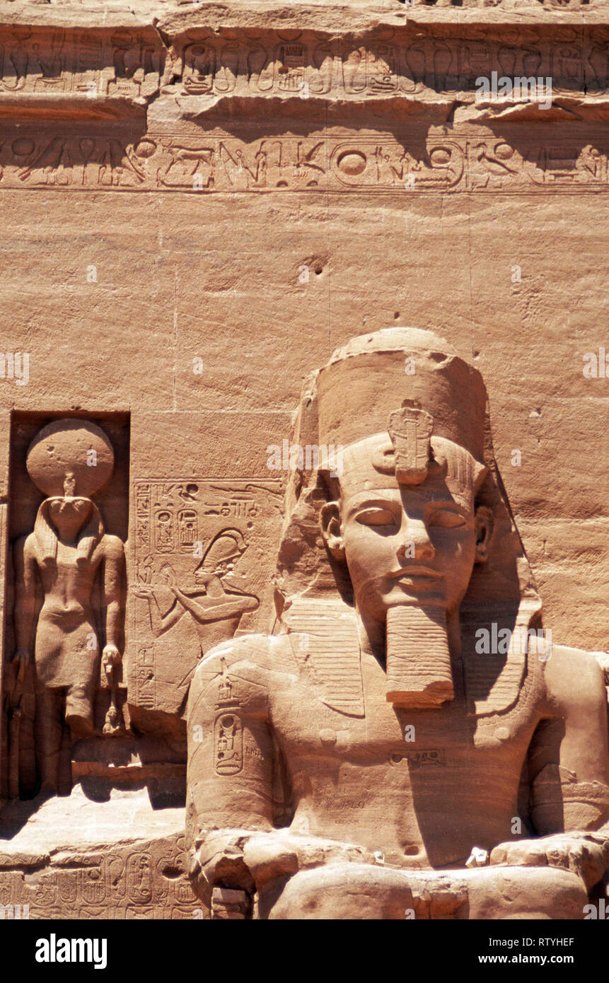 Großen Tempel des Ra-Harakhte, Abu Simbel, Ägypten Stockfoto