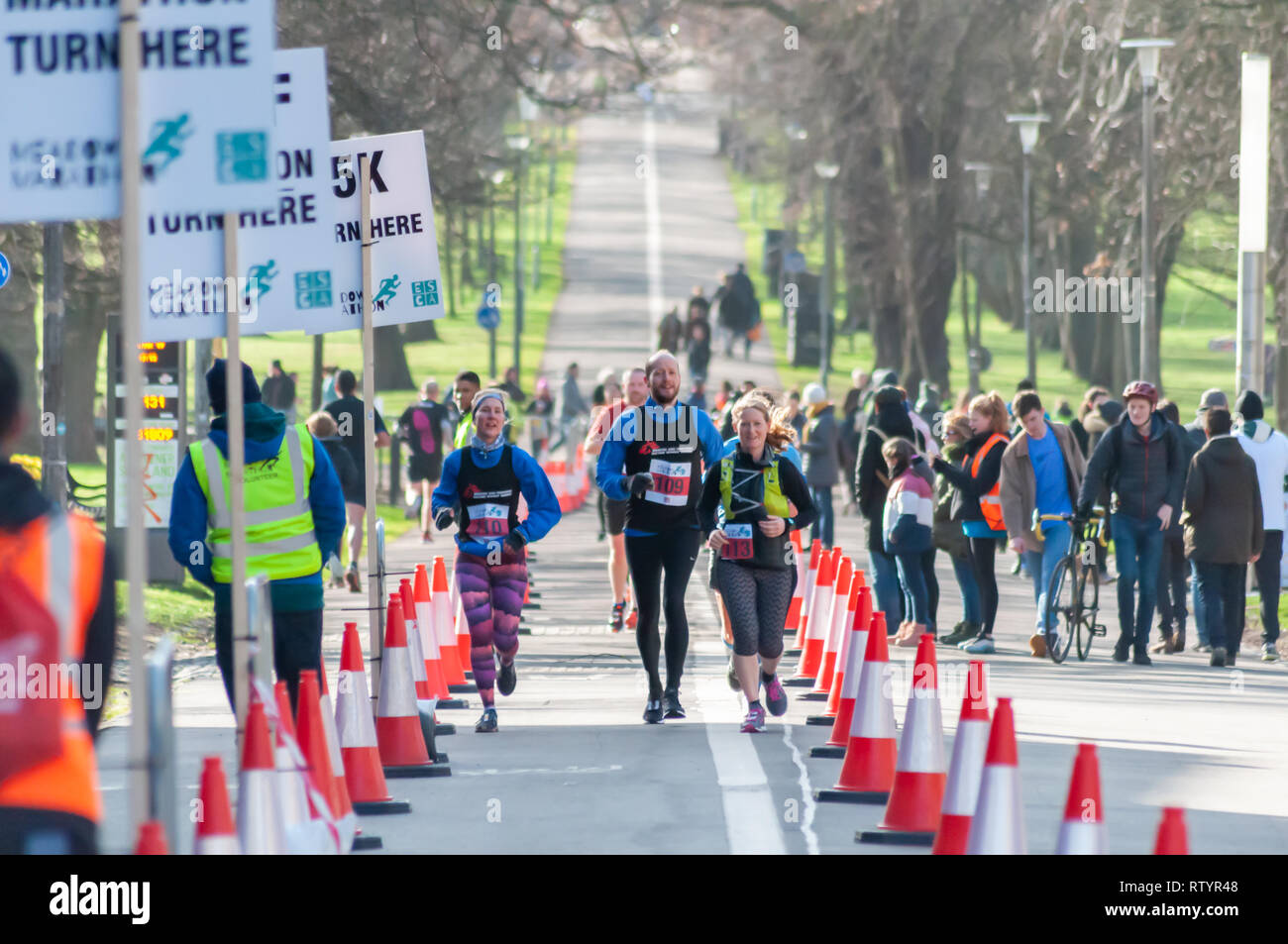 Edinburgh, Schottland, Großbritannien. 3. März, 2019. Läufer in der Edinburgh City Marathon konkurrieren. Veranstaltungen gehören volle Marathon, Halbmarathon, 10 k, 5k und Relais. Credit: Skully/Alamy leben Nachrichten Stockfoto