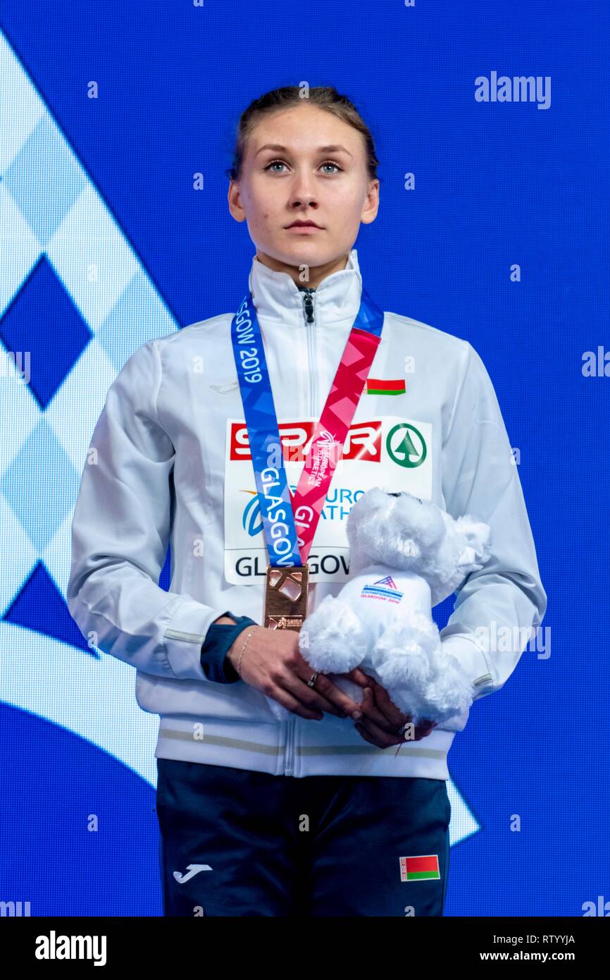 Glasgow, Schottland, Großbritannien. 03 Mär, 2019. HERMAN Elvira BLR während der Siegerehrung der 60 m Hürden Frauen der Europäischen Leichtathletik Indoor Championships 2019 im Emirates Stadion in Glasgow, Schottland, Vereinigtes Königreich. 3.03.2019 Credit: Cronos/Alamy leben Nachrichten Stockfoto