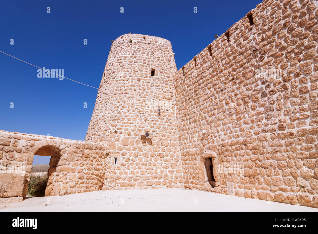 Gülgöze, Provinz Mardin, Türkei: Festung wie Mar Hodtschabo syrisch-orthodoxe Kirche in Gulgoze oder Inwardo, eine syrische Dorf im 10. Cen gegründet Stockfoto