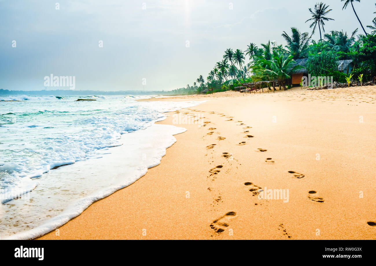 Blick auf foodprints am tropischen Strand von Tangalle - Sri Lanka Stockfoto