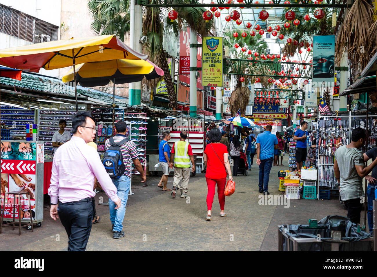 Street Scene, Jalan Hang Lekir, Chinatown, Kuala Lumpur, Malaysia. Stockfoto