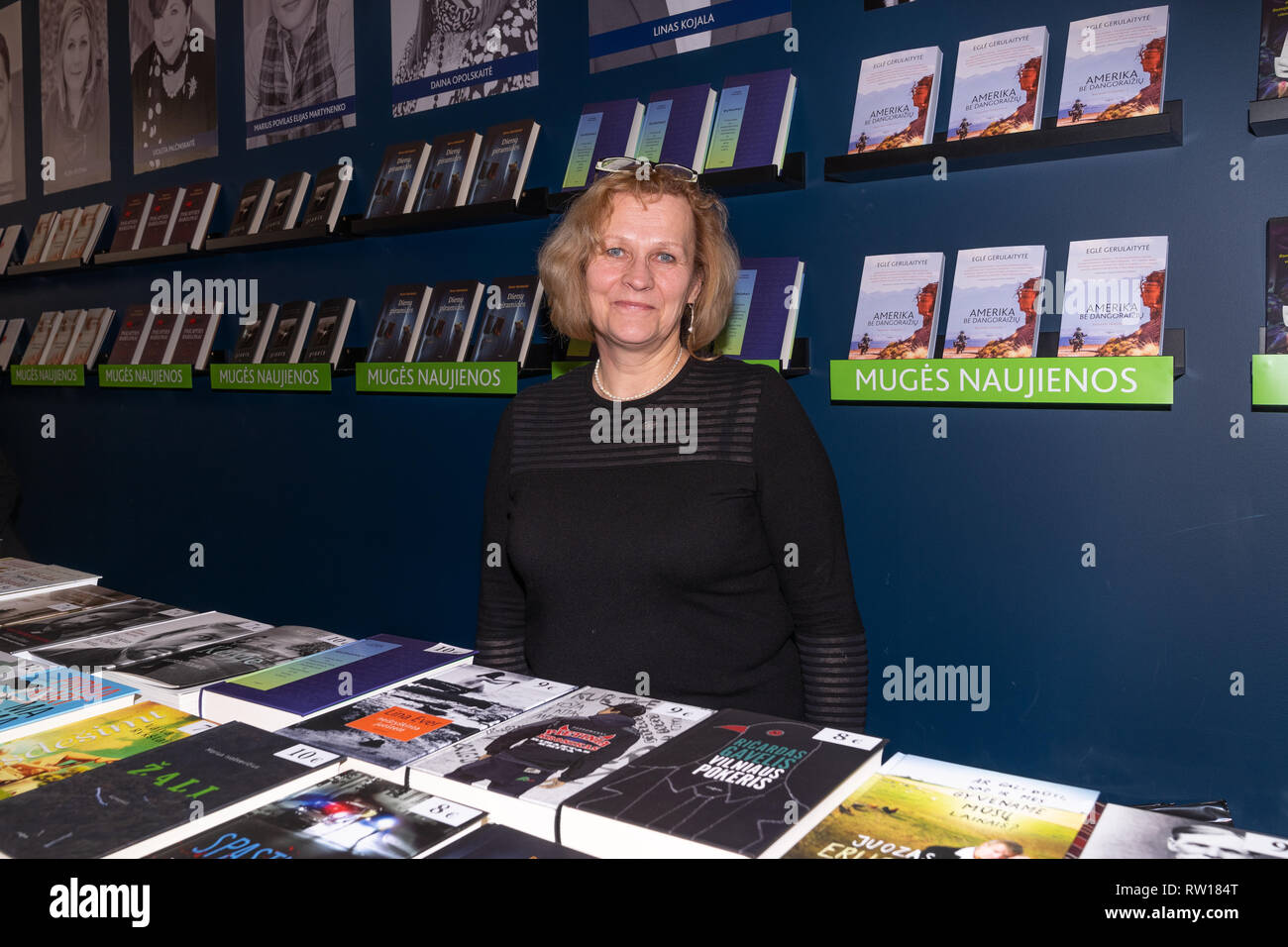 Die Internationale Buchmesse Vilnius feiert sein 20-jähriges Bestehen. Es ist die größte Buchmesse der Baltischen Staaten. Der Verlag präsentiert sie Stockfoto