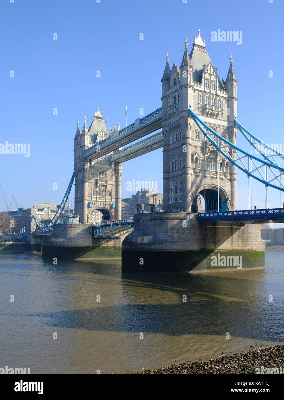 Tower Bridge über die Themse, London Stockfoto