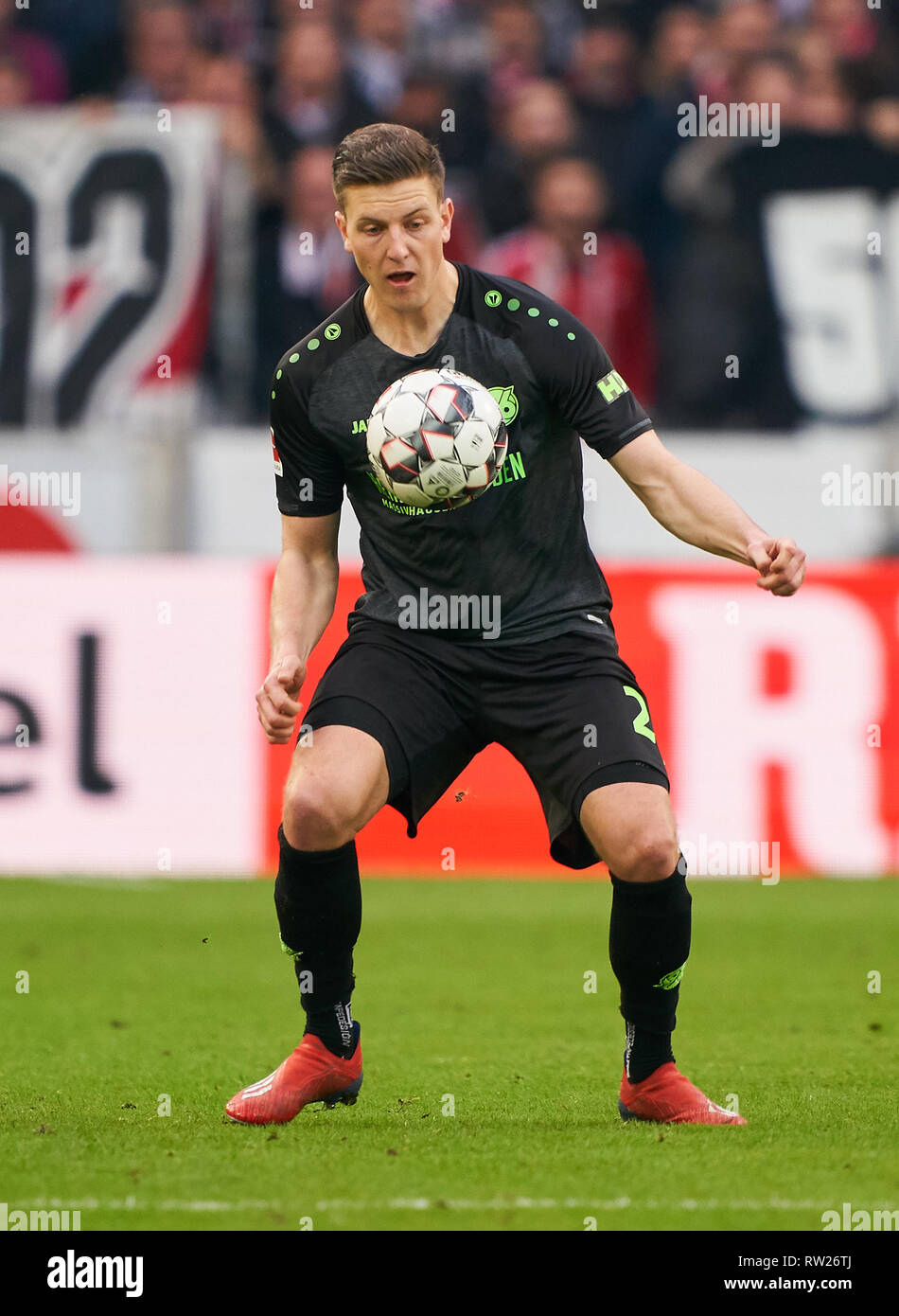 Stuttgart Deutschland 3 Mar 2019 Kevin Wimmer H 96 28 Antriebe Steuerungen Die Kugel Action Full Size Single Action Mit Kugel Vollen Korper Ganze Zahl Ausschnitt Einzelne Schusse Kugel Behandlung Pick Up Kopfzeile Ausschneiden