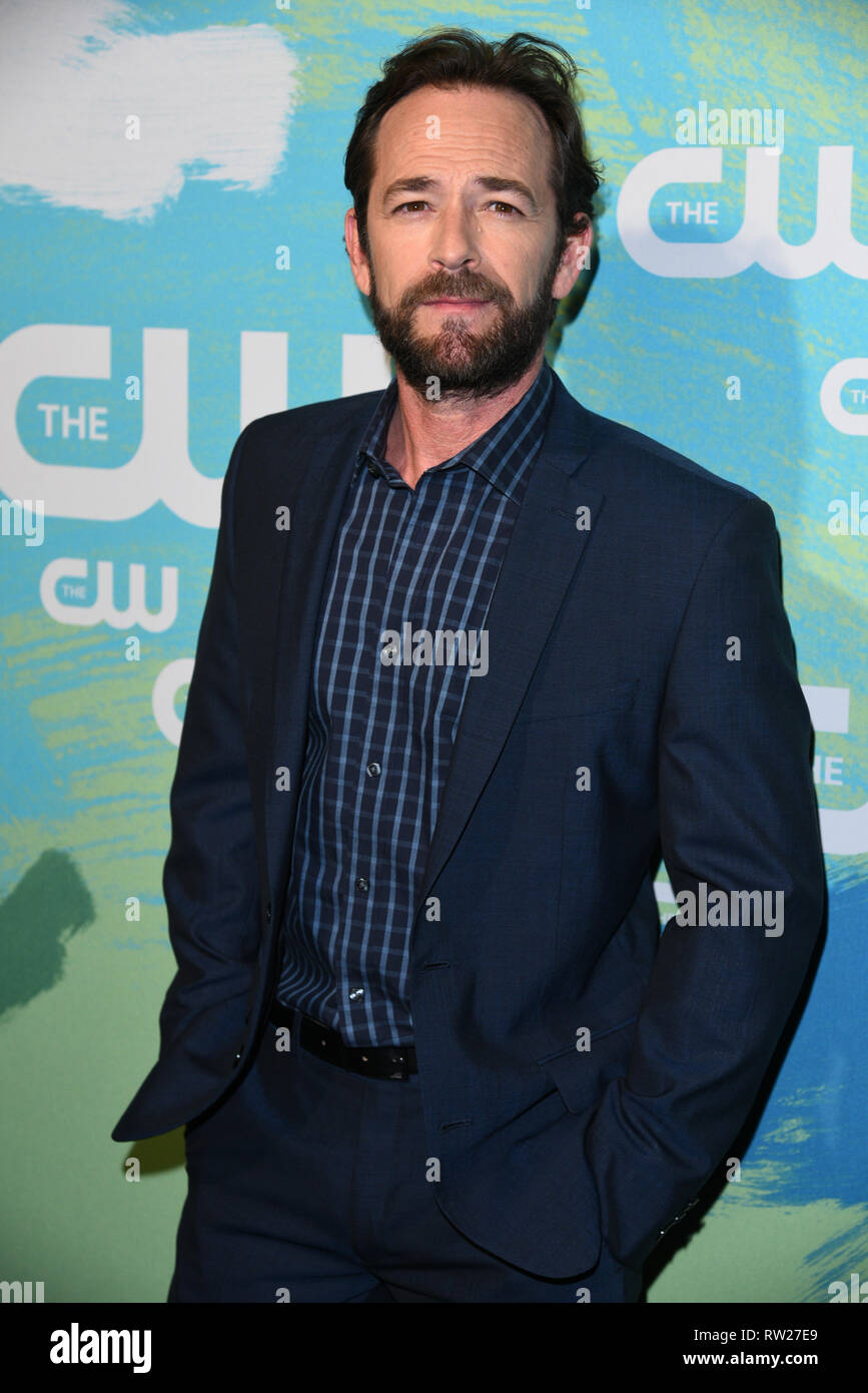 Datei BILD: Luke Perry der Serie 'Riverdale' nimmt an der CW-Netz 2016 New York im Voraus im Hotel in London am 19. Mai 2016 in New York City. Stockfoto
