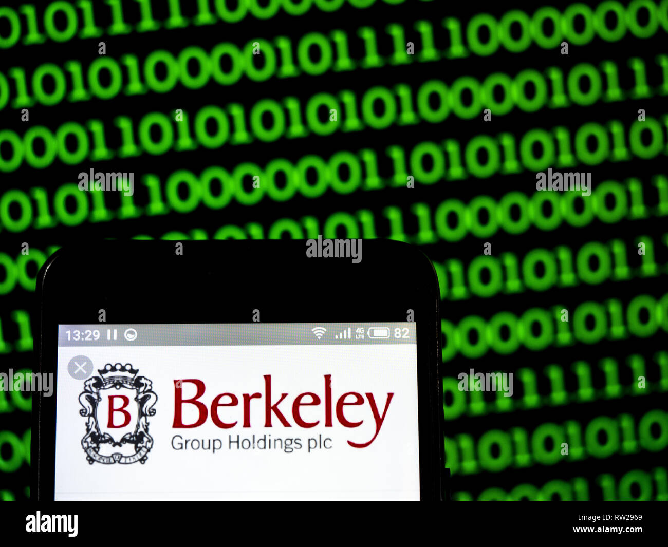 März 4, 2019 - Ukraine - die Berkeley Group Holdings logo gesehen auf einem Smartphone angezeigt. (Bild: © Igor Golovniov/SOPA Bilder über ZUMA Draht) Stockfoto
