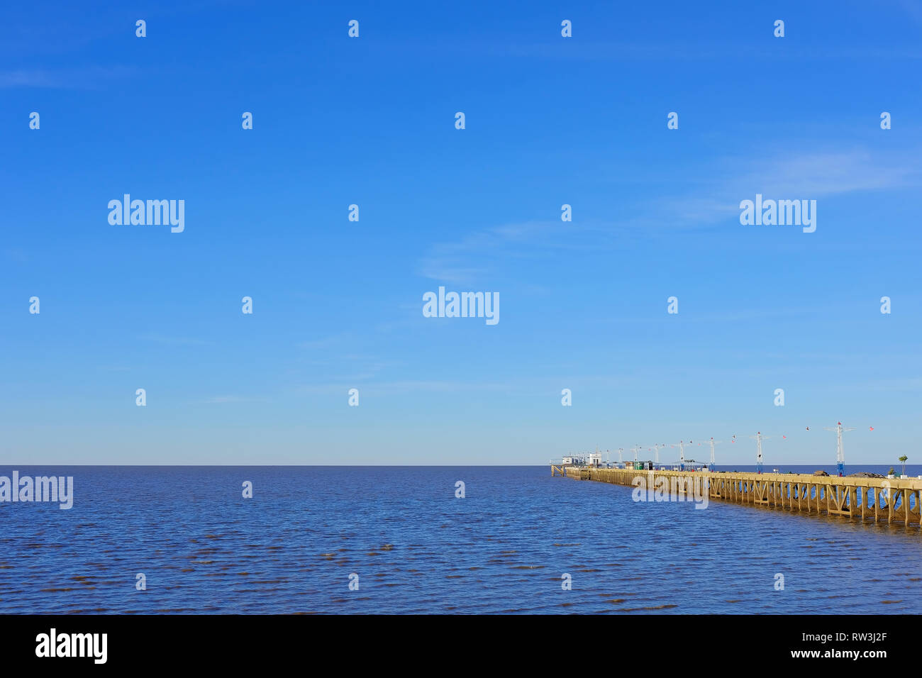 Pier dock der Club de Pescadores, Fisherman's Club, Rio de la Plata, Buenos Aires, Argentinien Stockfoto