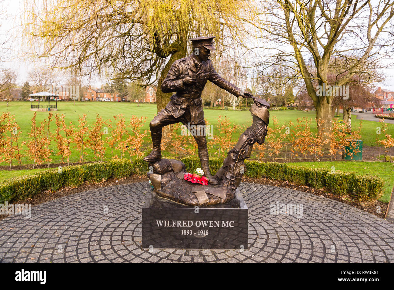 Die Wilfred Owen Memorial in CAE-Glas Park Oswestry der Tod des Dichters, in Telford Shropshire geboren wurde zum Gedenken an die im Oktober 2018 vorgestellt. Stockfoto