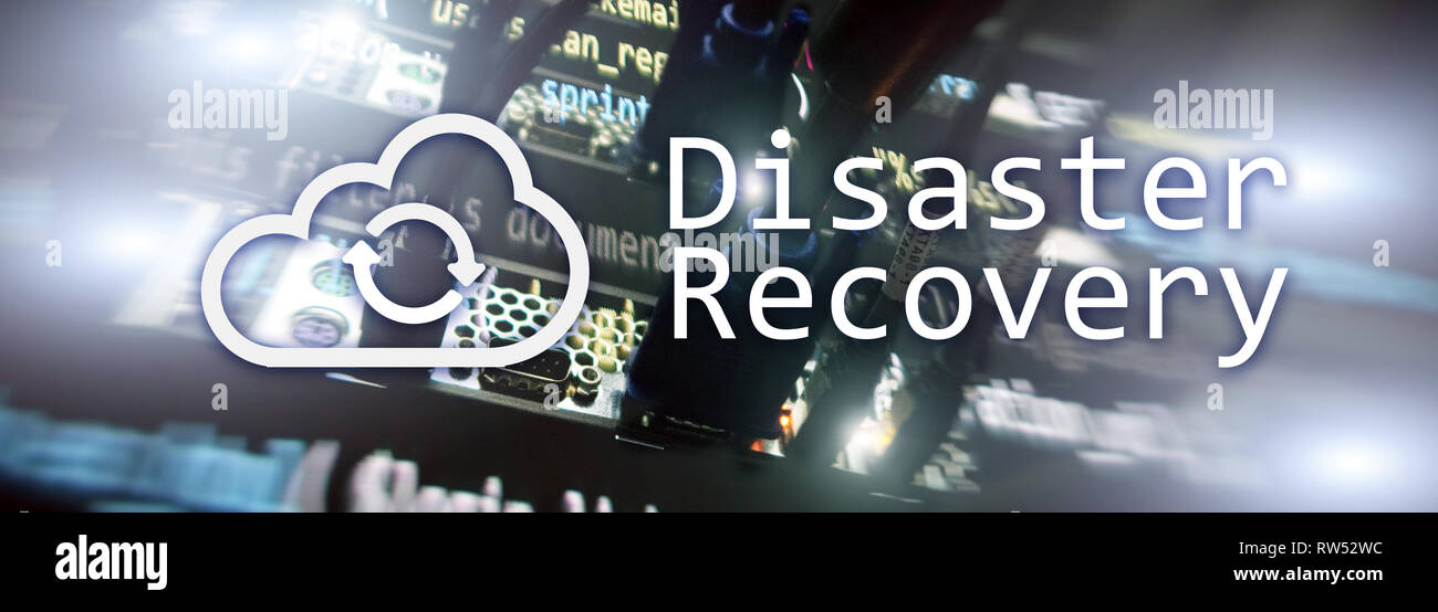 DIsaster recovery. Verhinderung von Datenverlust. Serverraum im Hintergrund Stockfoto