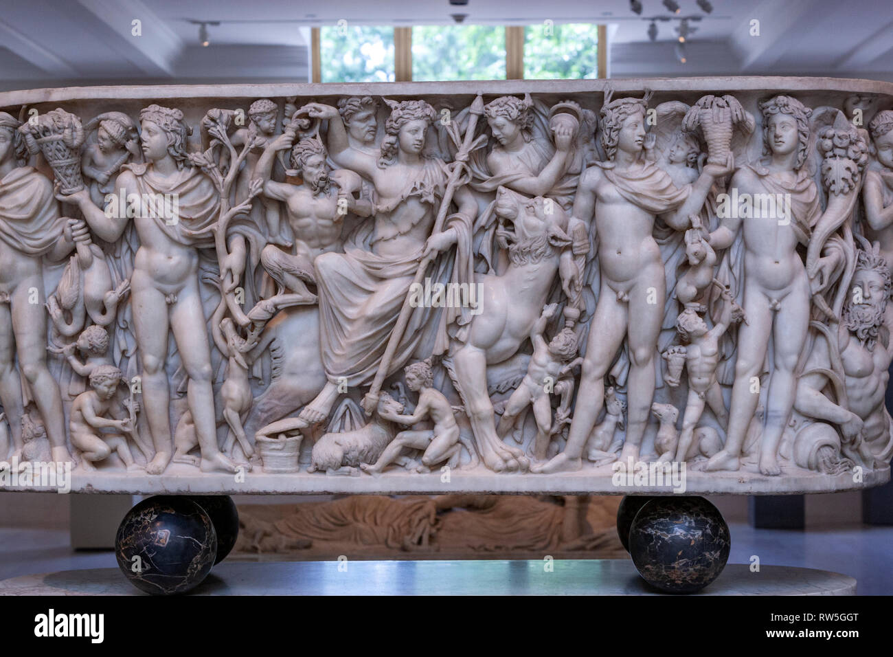 Marmor Sarkophag mit dem Triumph von Dionysos und die Jahreszeiten, das Metropolitan Museum der Kunst, Manhattan, New York USA Stockfoto