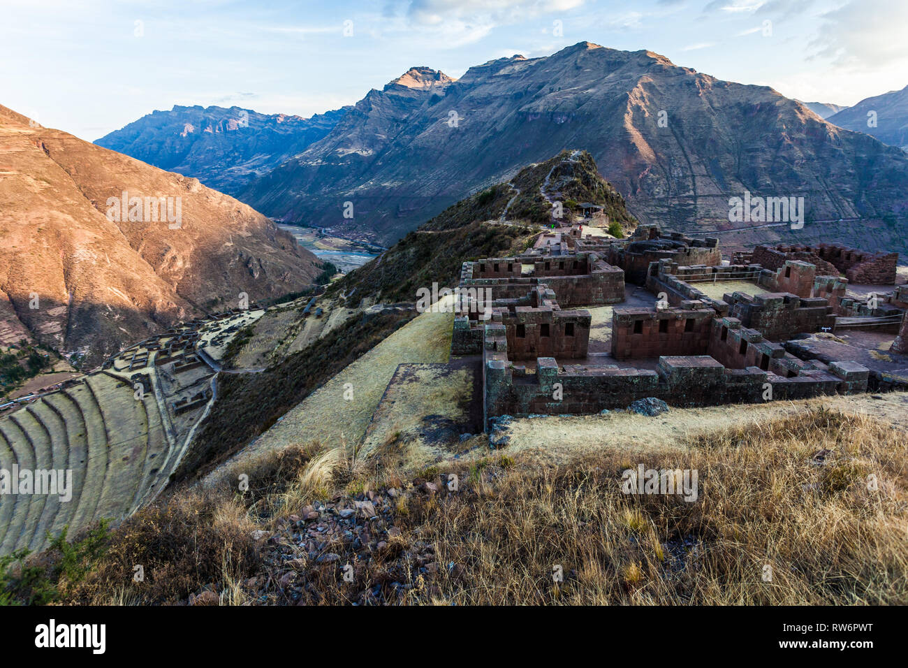 Pisac: SEKTOR DER INTIHUATANA, es sind die Paläste, Tempel und liturgischen Quellen, Sie eine sehr aufwändige Arbeit in Stein, typisch für die Edlen so Stockfoto