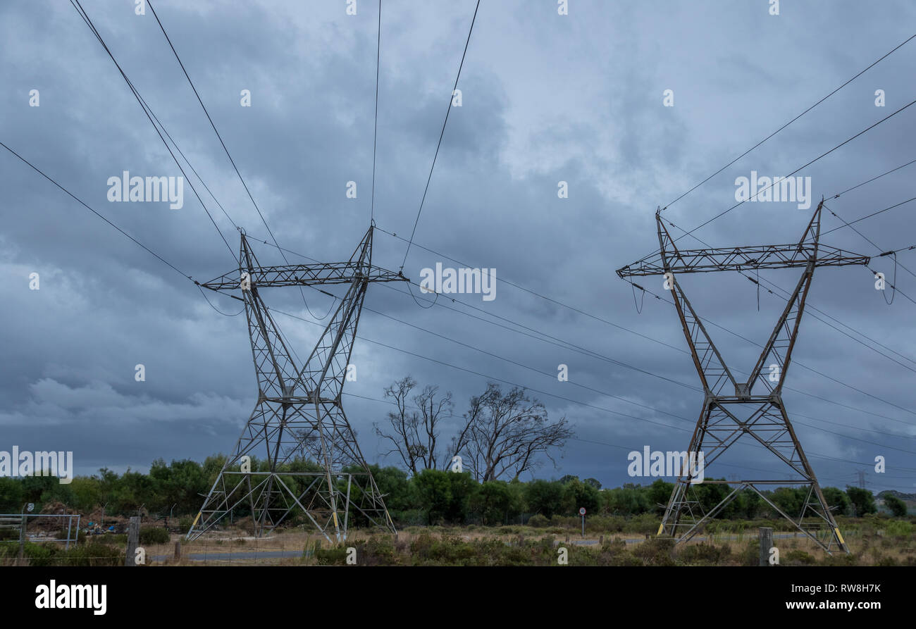 Kapstadt, Südafrika - die Regierung Stromversorgung, Eskom gehört, ist am Rande des Zusammenbruchs, wegen schwerer Korruption und Graft Bild im Querformat Stockfoto