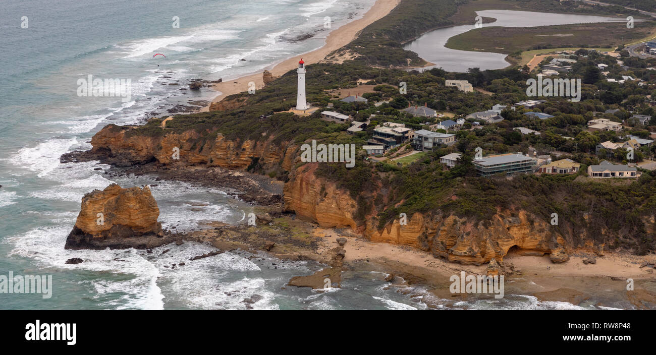 Luftaufnahme von Aireys Inlet Leuchtturm, Great Ocean Road, Victoria, Australien Stockfoto