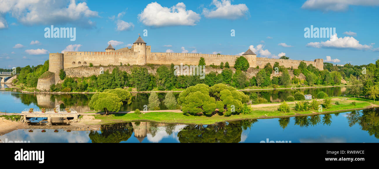 Festung von ivangorod Fotos und Bildmaterial in hoher Auflösung Alamy