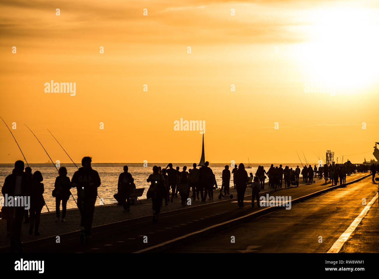 Entlang des Flusses, Lissabon, 2. Februar 2019 Stockfoto