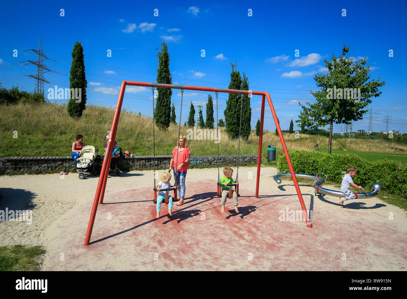 Essen, Nordrhein-Westfalen, Ruhrgebiet, Deutschland, Krupp-Park, Stadtentwicklung Projekt Krupp-Guertel in der westlichen Viertel von Essen, hier das Kind Stockfoto