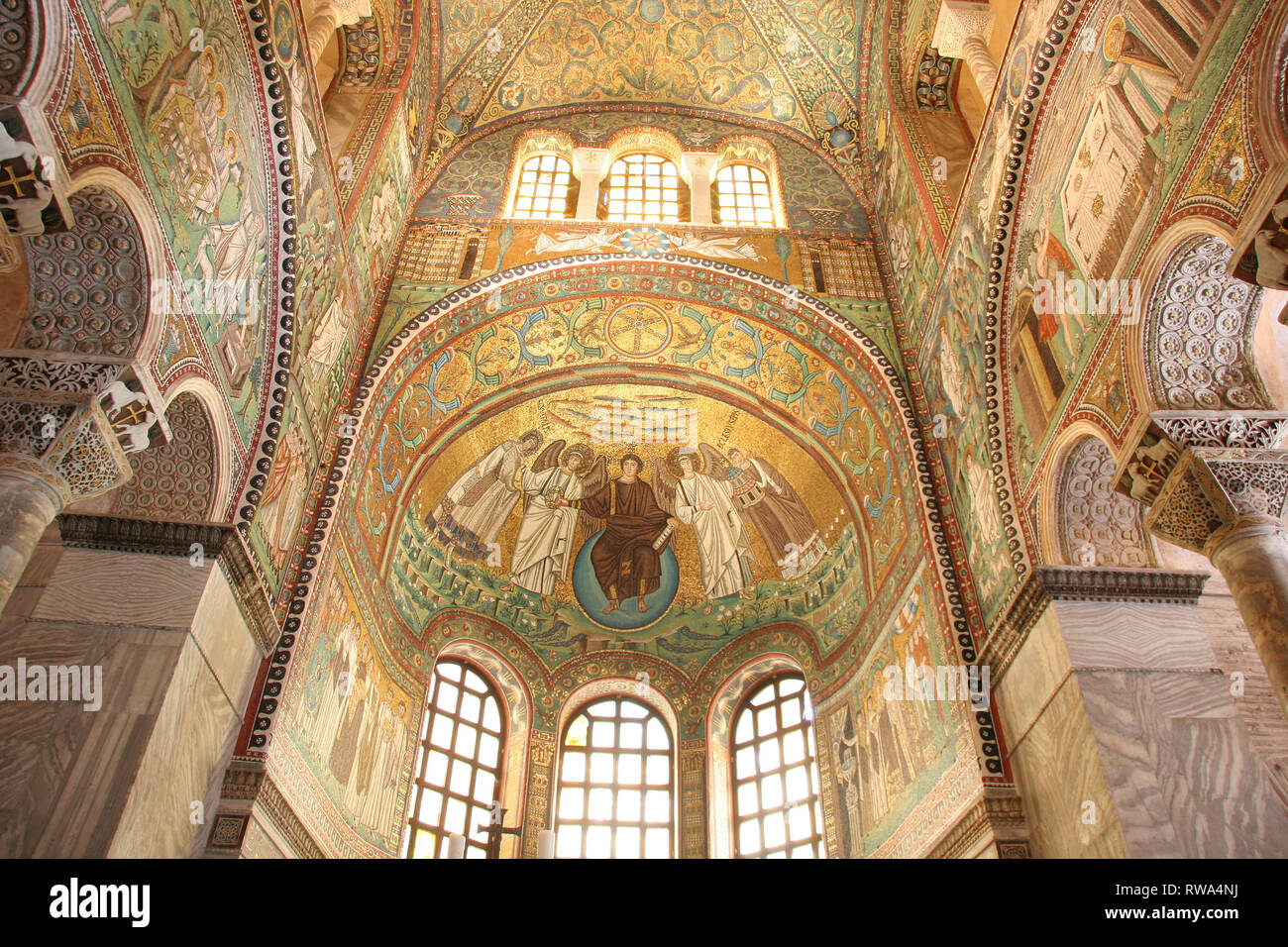 Italien. Ravenna. Basilika von San Vitale. Byzantinische römischen Mosaiken. Im Inneren. Stockfoto