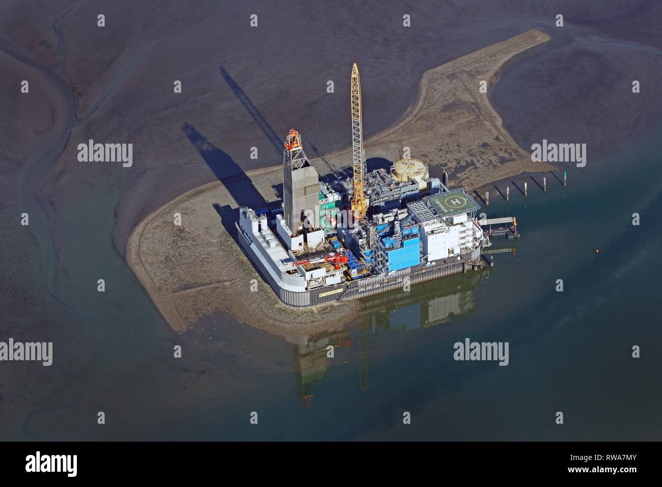 Luftaufnahme, die Erdölförderung Mittelplate Insel, Nordsee, Schleswig Holstein, Deutschland Stockfoto