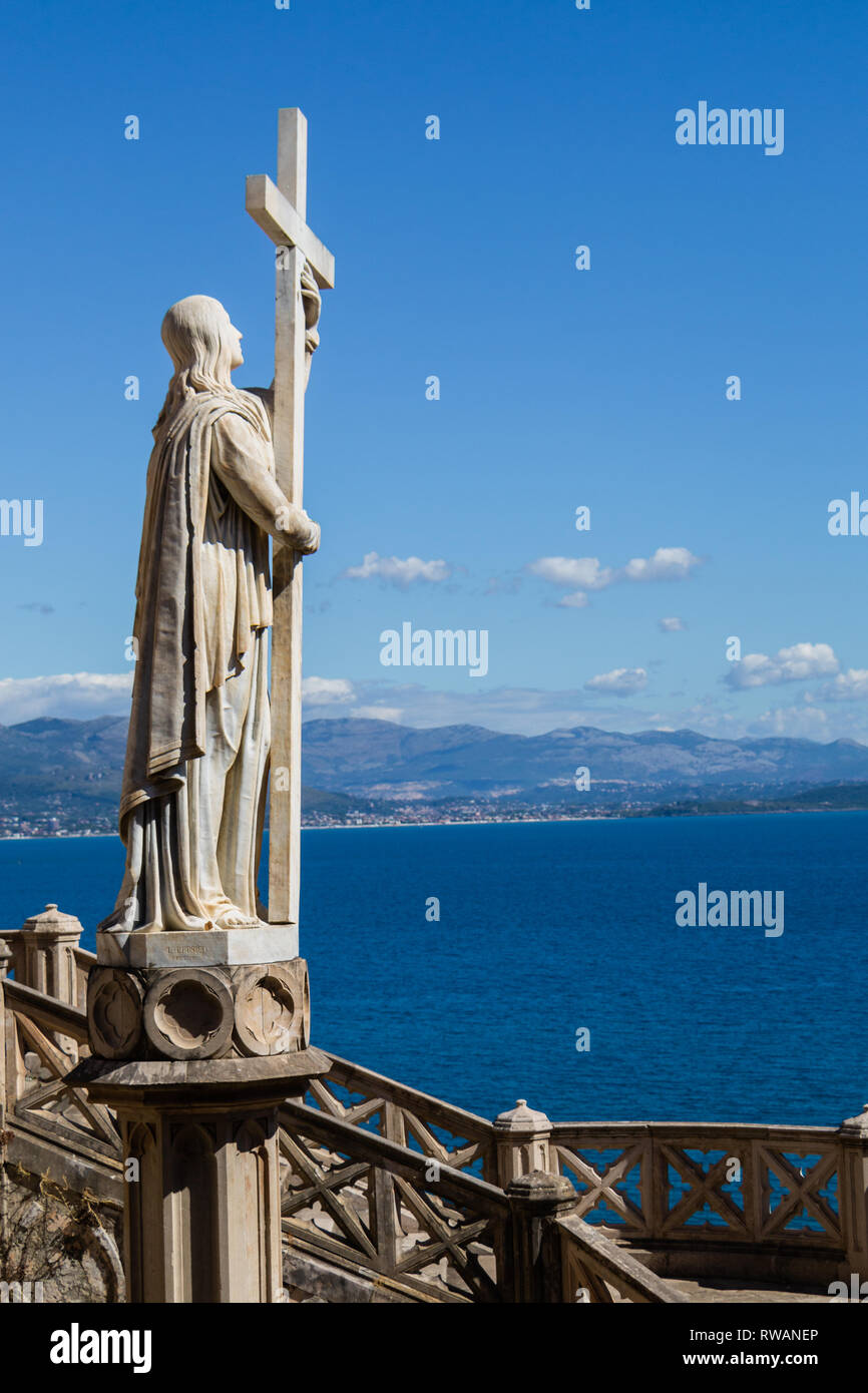 Statue von Religion von Luigi Persico Kirche San Francesco in Gaeta, Italien Stockfoto