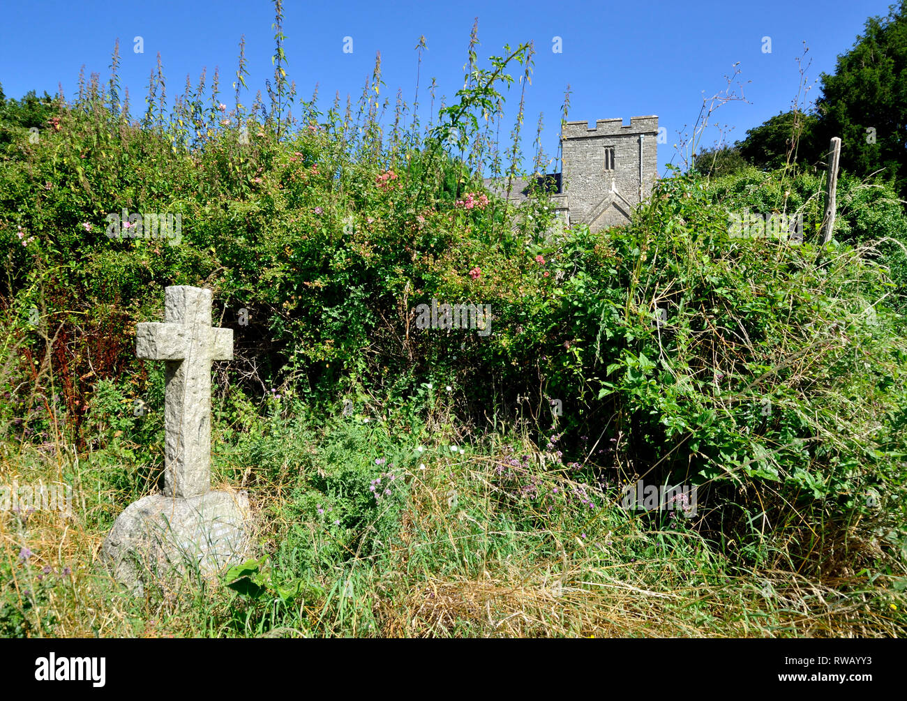 Boughton Monchelsea Dorf, Kent, England. St Peter's Church Yard Stockfoto