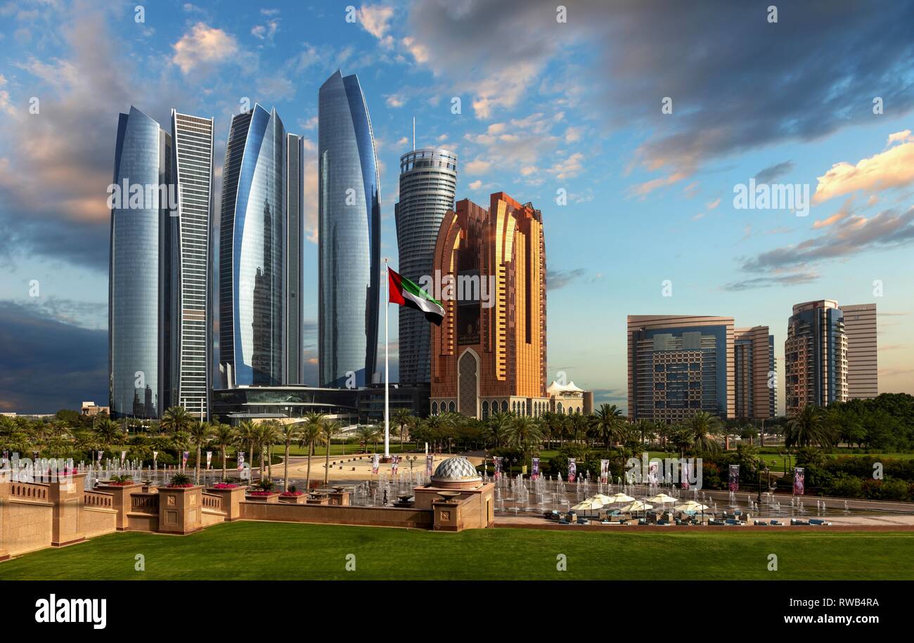 Wolkenkratzer in Abu Dhabi Stockfoto