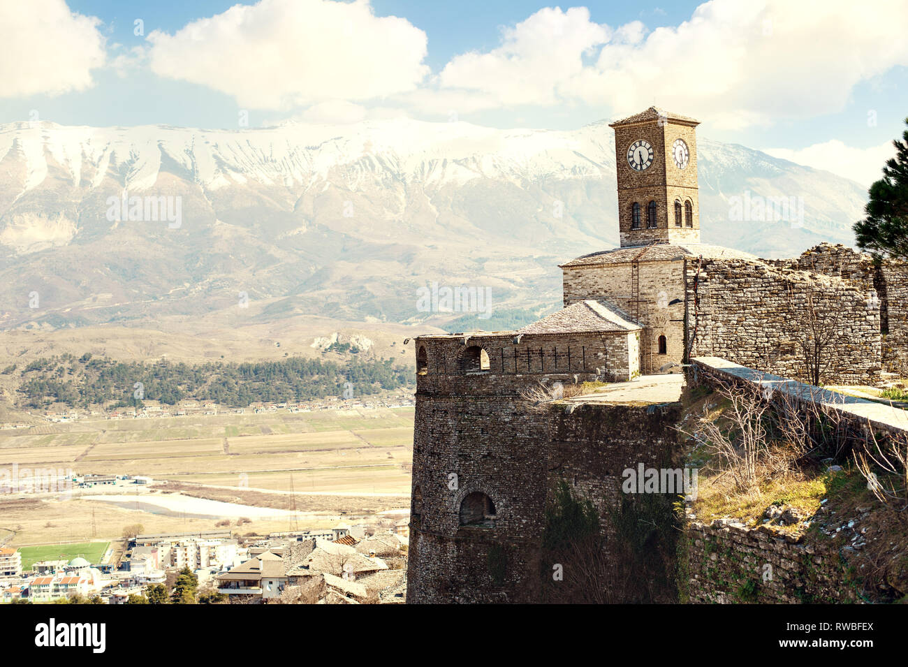 Turm der Burg in Gjirokastra Stockfoto