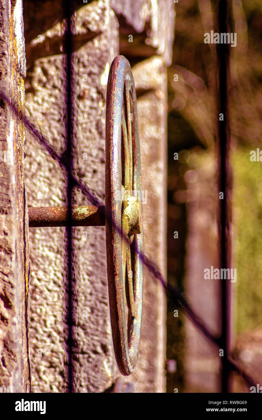 Sluice wheel -Fotos und -Bildmaterial in hoher Auflösung – Alamy