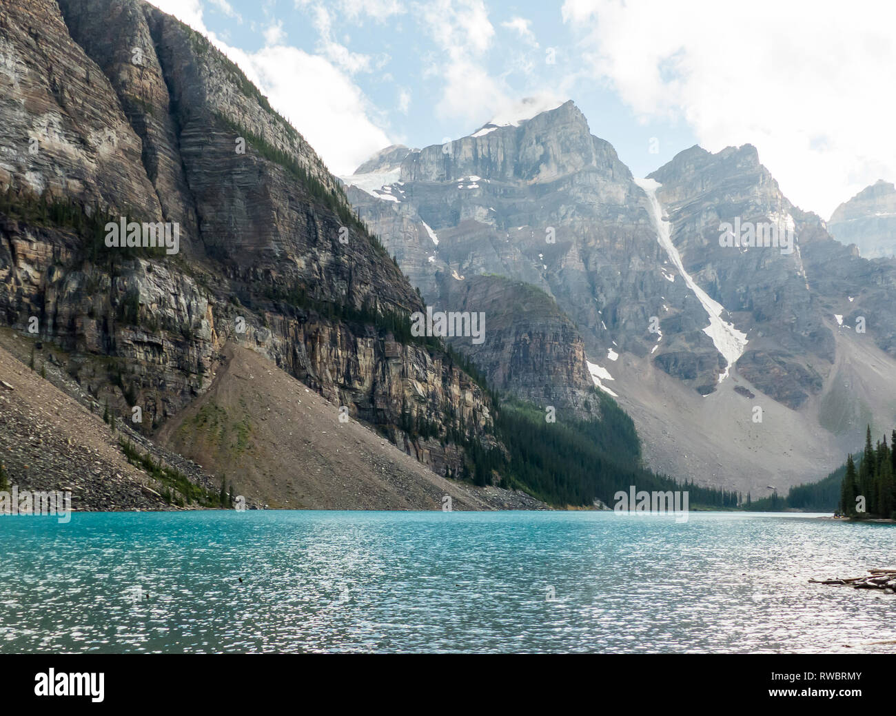 Alberta in Kanada: Die türkisblauen Moraine Lake Stockfoto